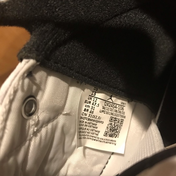 Jordan 2 retro OGโs Chicago - Picture 4 of 9